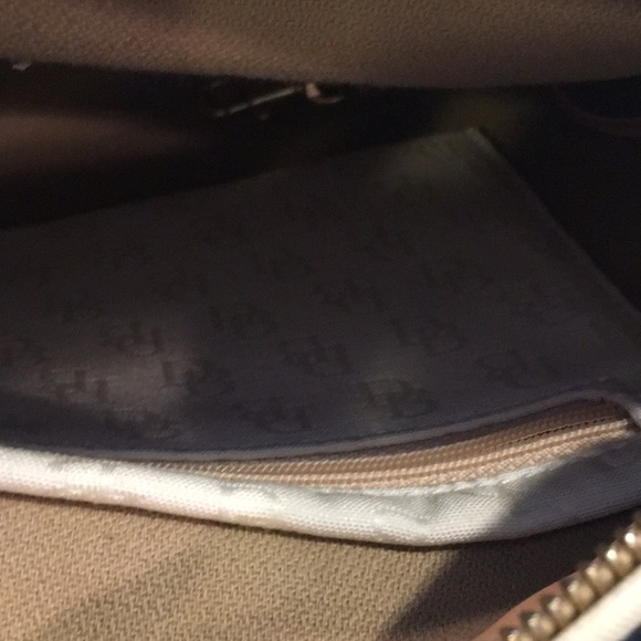 Cream color Dooney & Bourke small purse - Picture 2 of 6